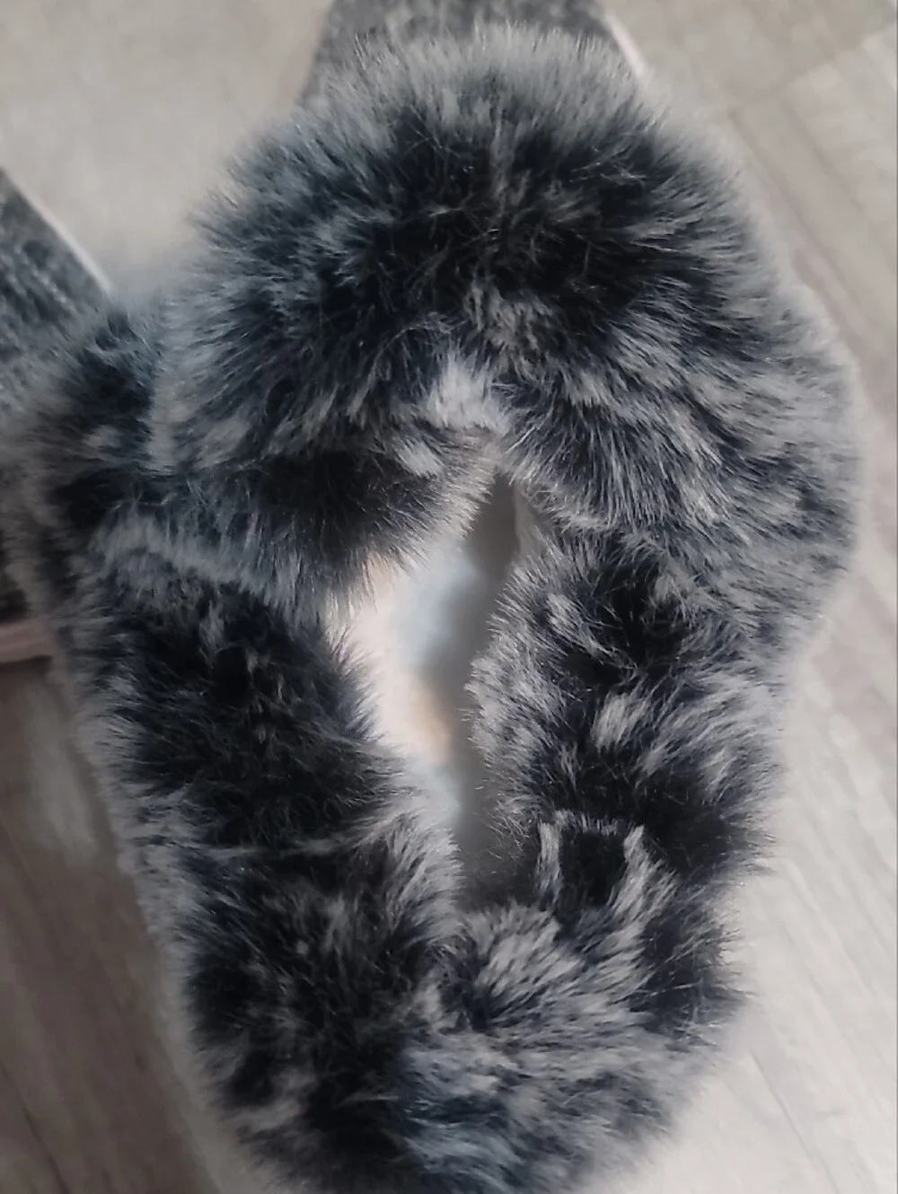 SHEIN plush faux